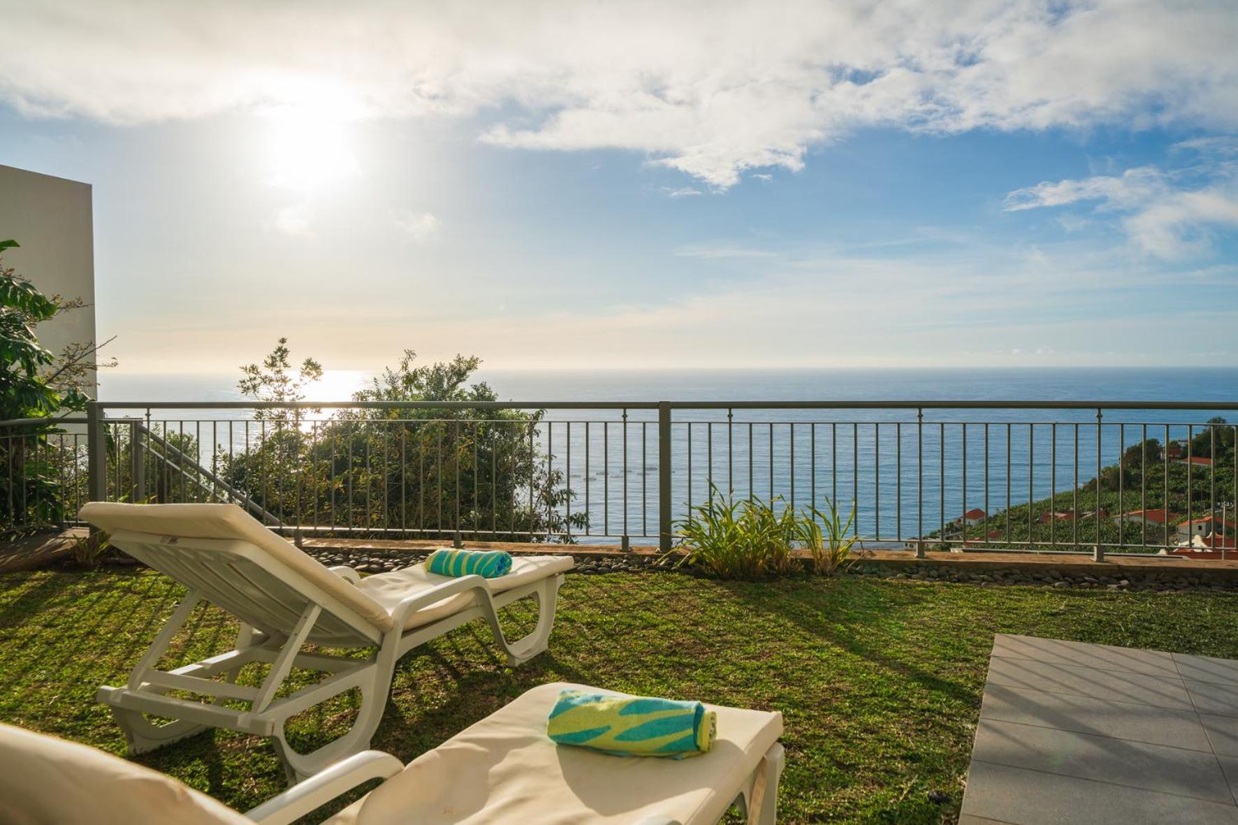Ourmadeira - Casa Amaro Sol, Tranquil Villa Calheta  Exteriör bild
